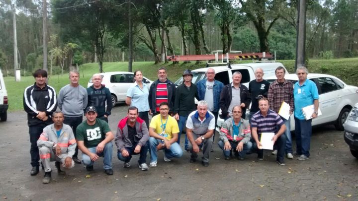 Inovarum treina “Direção defensiva” a funcionários da CELESC de Criciúma